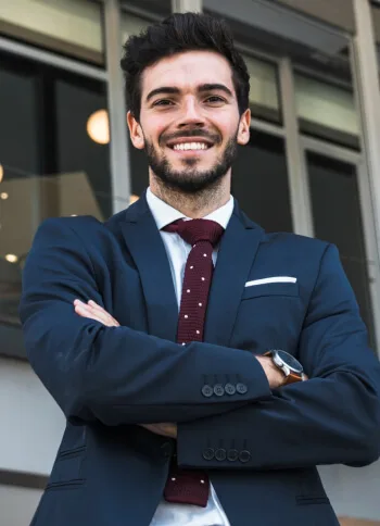 Our Financial Experts The Team  Member Solution. - 雷速直播